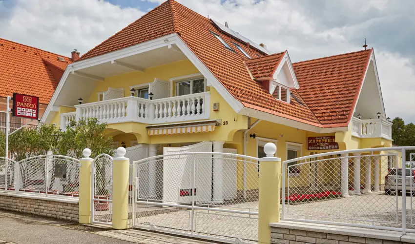 Gold Haus Panzi� Balatonf�red - Augusztus 20. (min. 3 �j)