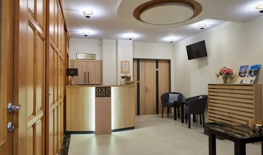 Gold Haus Panzi� Balatonf�red - Augusztus 20. (min. 3 �j)