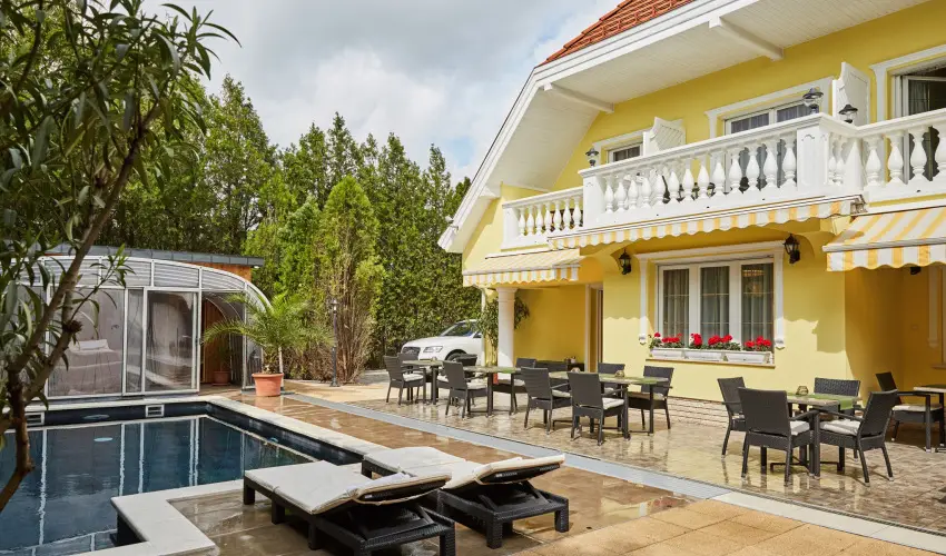 Gold Haus Panzi� Balatonf�red - Augusztus 20. (min. 3 �j)