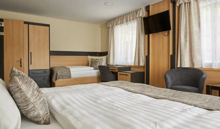 Gold Haus Panzi� Balatonf�red - Augusztus 20. (min. 3 �j)