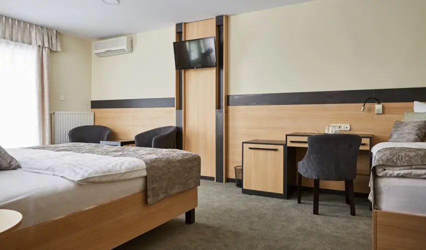 Gold Haus Panzi� Balatonf�red - Augusztus 20. (min. 3 �j)