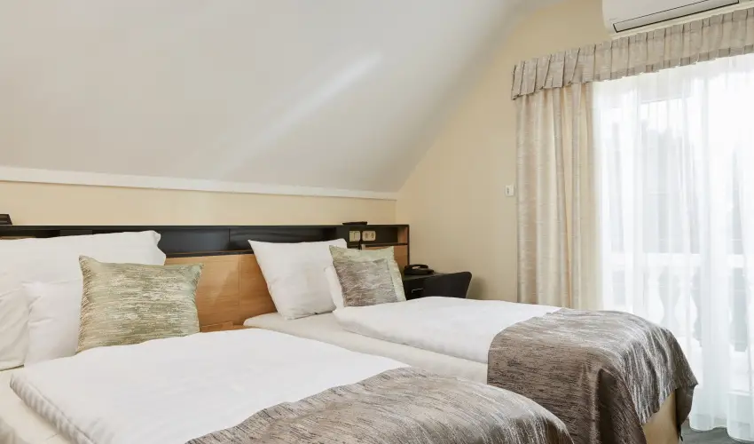 Gold Haus Panzi� Balatonf�red - Augusztus 20. (min. 3 �j)