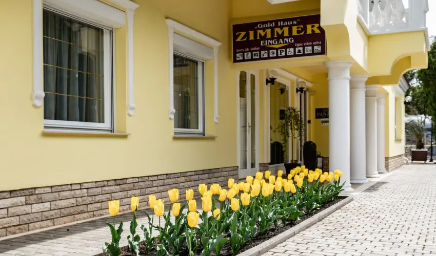 Gold Haus Panzi� Balatonf�red - Augusztus 20. (min. 3 �j)