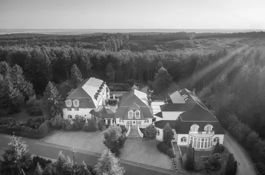 Gosztola Gy�ngye-az erd� sz�llod�ja - Augusztus 20. (min. 3 �j)