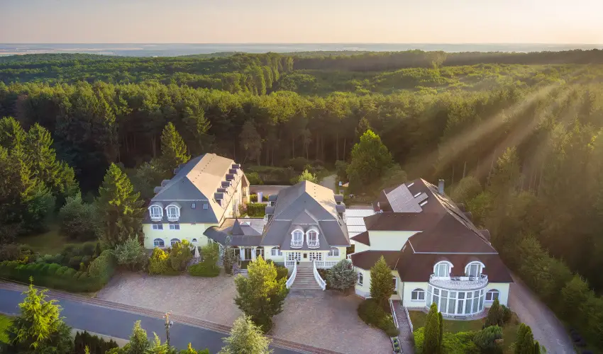 Gosztola Gy�ngye-az erd� sz�llod�ja Gosztola - Augusztus 20.