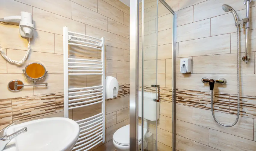 Gosztola Gy�ngye-az erd� sz�llod�ja Gosztola - Augusztus 20.