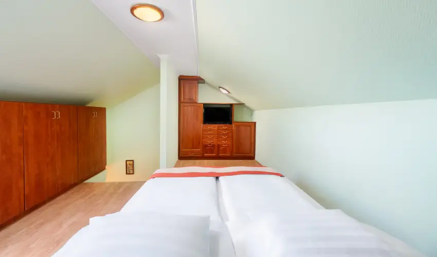 Gosztola Gy�ngye-az erd� sz�llod�ja Gosztola - Augusztus 20.