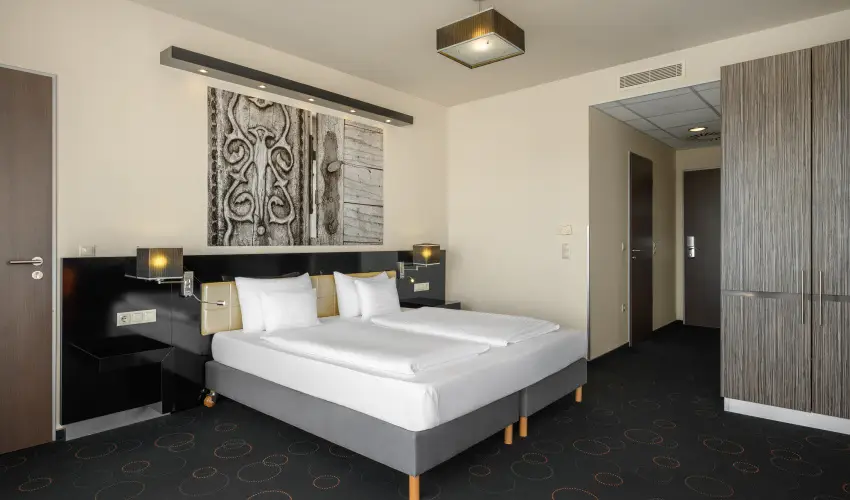 Gotthard Therme Hotel Szentgotth�rd - Augusztus 20. - teljes el�refizet�ssel