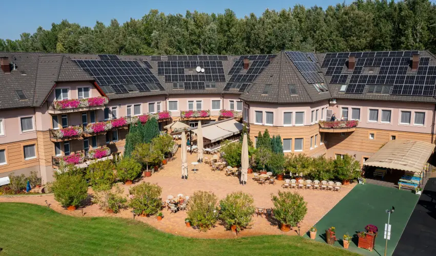 Granada Konferencia Wellness �s Sport Hotel Kecskem�t - Augusztus 20.