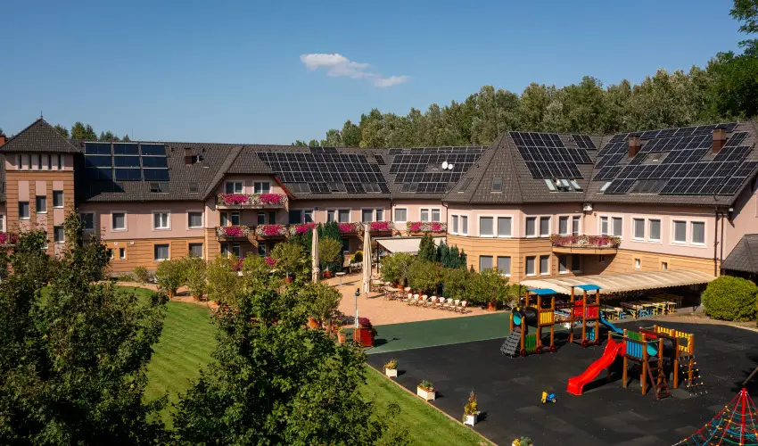 Granada Konferencia Wellness �s Sport Hotel Kecskem�t - Augusztus 20.