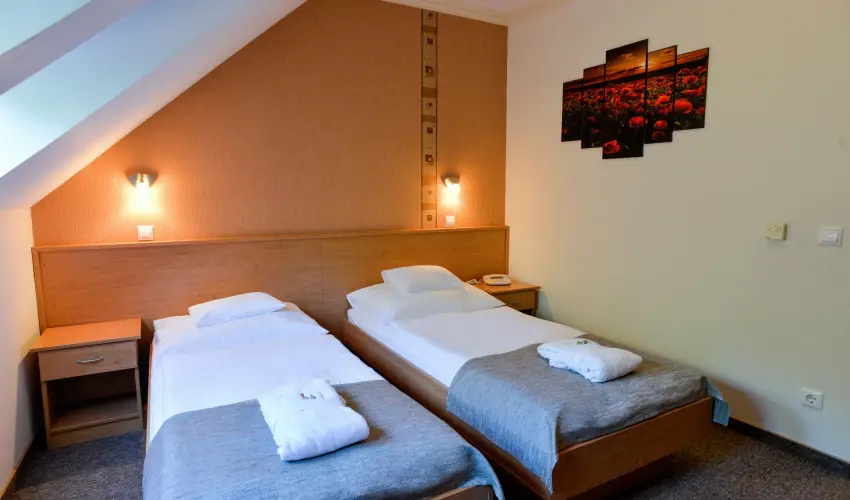 Granada Konferencia Wellness �s Sport Hotel Kecskem�t - Augusztus 20.