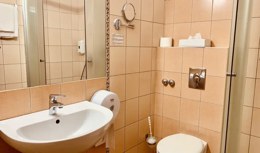 Granada Konferencia Wellness �s Sport Hotel Kecskem�t - Augusztus 20.