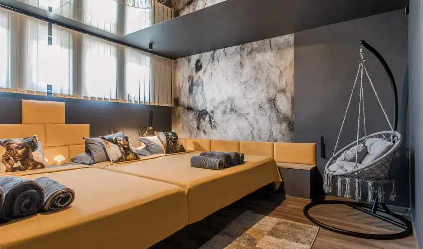 Greyhouse Apartments Hark�ny - Augusztus 20.