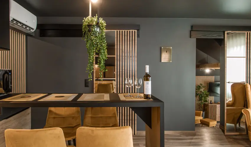Greyhouse Apartments Hark�ny - Augusztus 20.