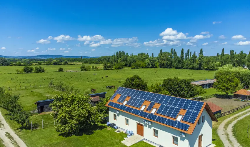 Gyulavez�r-Csob�nci Pihen� Vend�gh�z Gyulakeszi - Augusztus 20. (min. 2 �j)