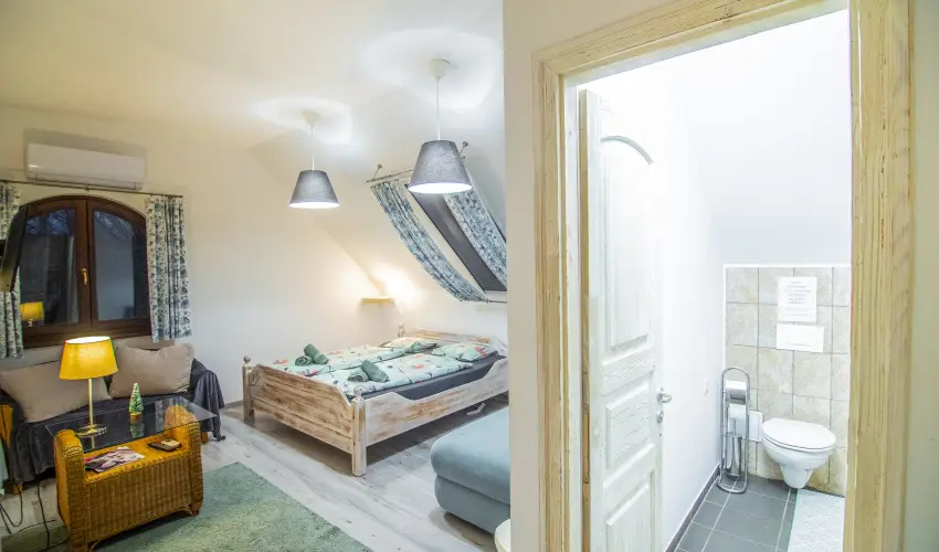 Gyulavez�r Lovasbirodalma Panzi�  Gyulakeszi - Augusztus 20. (min. 2 �j)