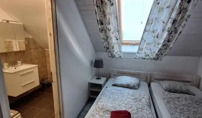 Gyulavez�r Lovasbirodalma Panzi�  Gyulakeszi