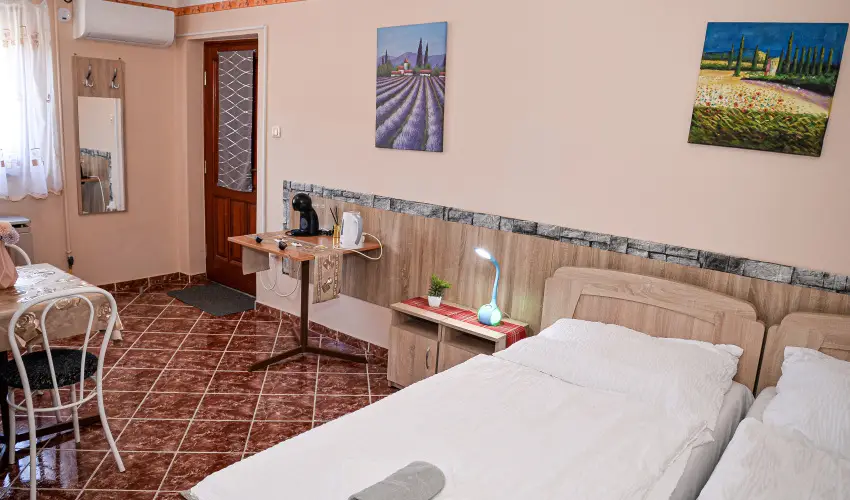 Hajnal Apartman Hajdszoboszl - Augusztus 20.