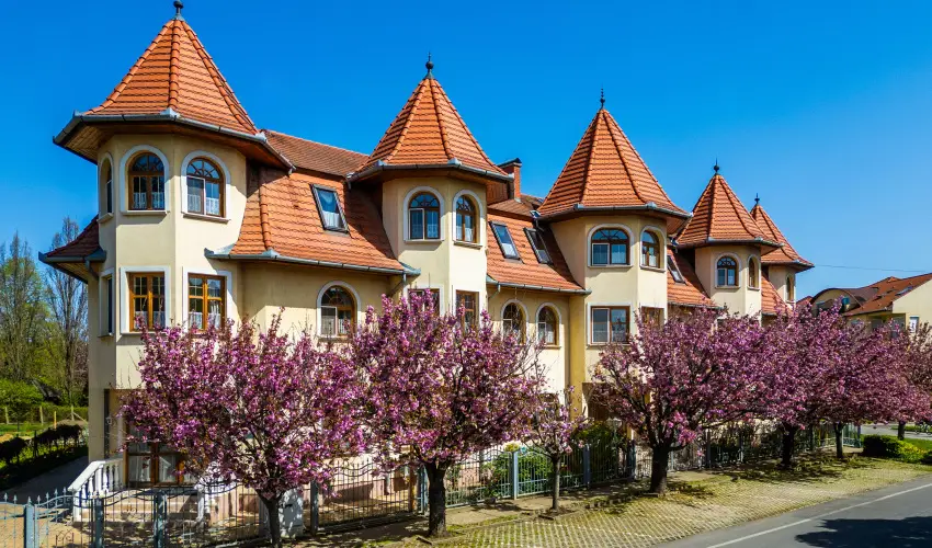 Hajd� Kast�ly Hotel Hajd�szoboszl� - Augusztus 20. (min. 2 �j)