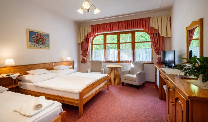 Hajd� Kast�ly Hotel Hajd�szoboszl� - Augusztus 20. (min. 2 �j)