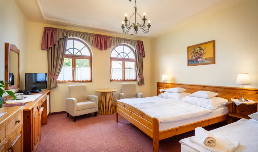 Hajd� Kast�ly Hotel Hajd�szoboszl� - Augusztus 20. (min. 2 �j)