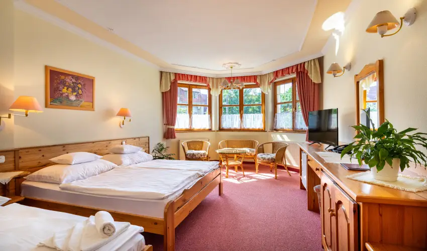 Hajd� Kast�ly Hotel Hajd�szoboszl� - Augusztus 20. (min. 2 �j)