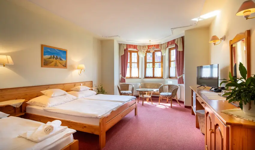Hajd� Kast�ly Hotel Hajd�szoboszl� - Augusztus 20. (min. 2 �j)