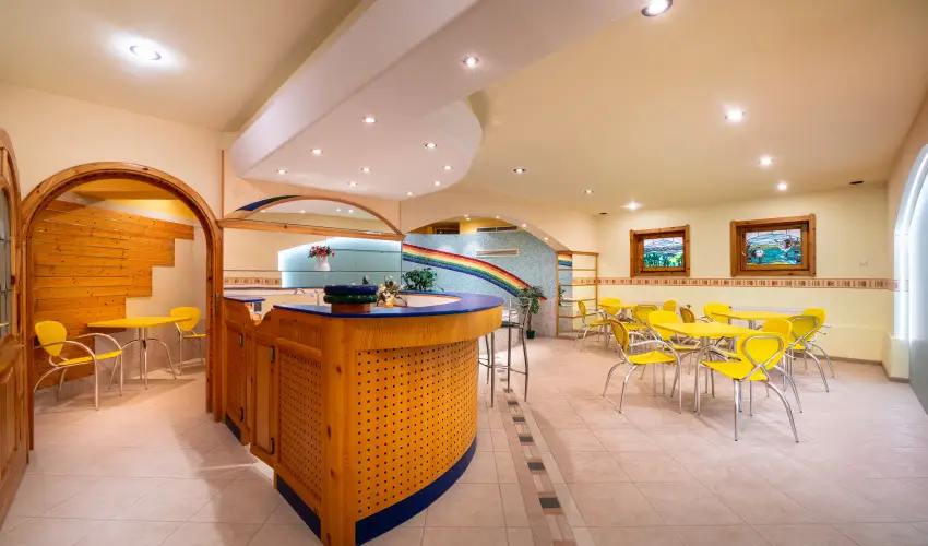 Hajd� Kast�ly Hotel Hajd�szoboszl� - Augusztus 20. (min. 2 �j)