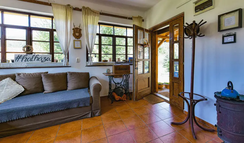 Halhza Vendghz Sirok - Augusztus 20. (min. 3 j)