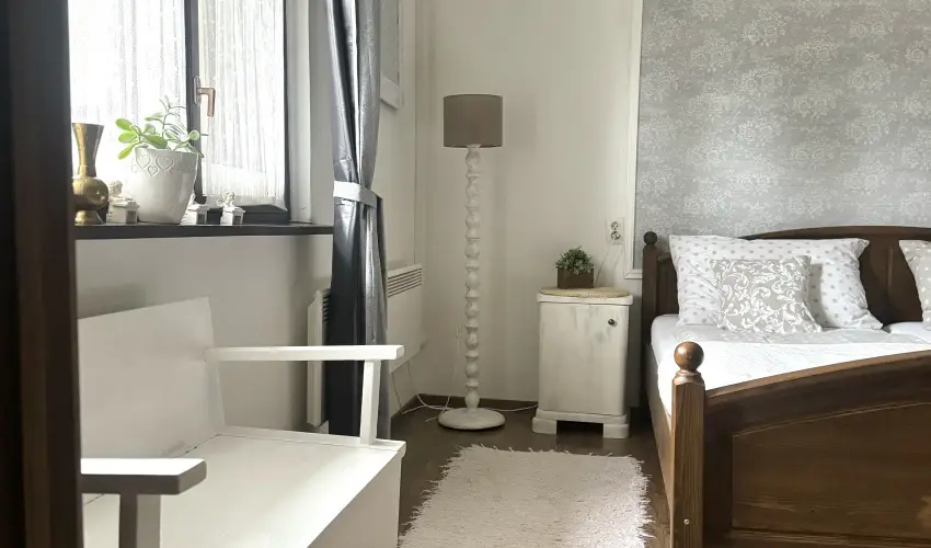 Halhza Vendghz Sirok - Augusztus 20. (min. 3 j)