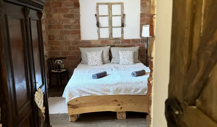 Halhza Vendghz Sirok - Augusztus 20. (min. 3 j)