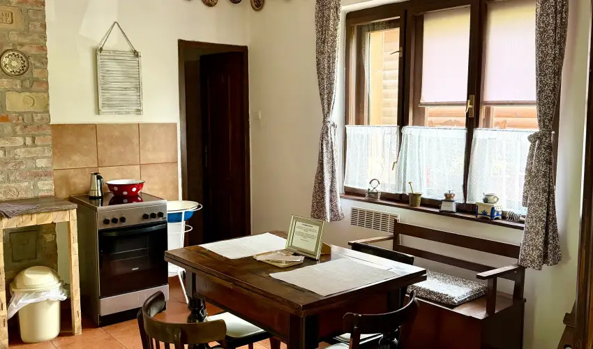Halh�za Vend�gh�z Sirok - Augusztus 20. (min. 3 �j)