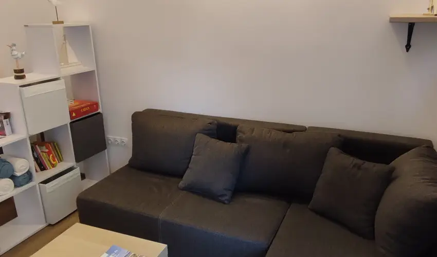 Hanga-lak Velence - Augusztus 20. (min. 2 j)