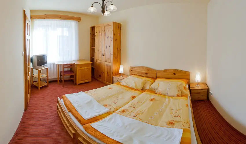 Aliz Villa Szilv�sv�rad - Augusztus 20. (min. 2 �j)