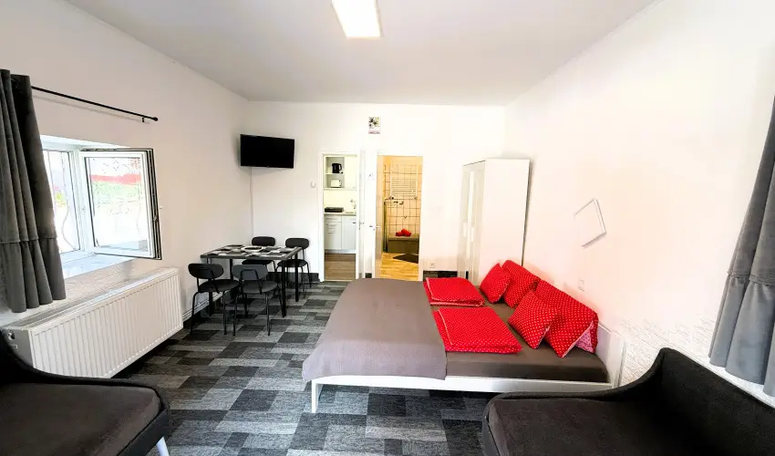 Harmony Vend�gh�z Egerszal�k - Augusztus 20.