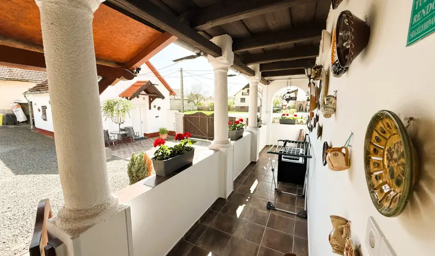 Harmony Vend�gh�z Egerszal�k - Augusztus 20.