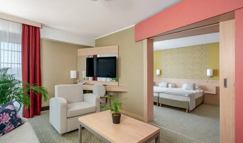 Ensana Thermal Aqua H�v�z - Augusztus 20. - speci�lis el�refizet�ssel (min. 3 �j)