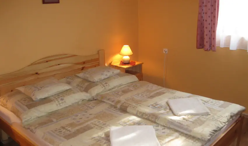 Hegyi Panzi Szilvsvrad - Augusztus 20. (min. 3 j)