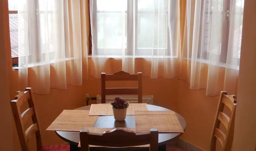 Hegyi Panzi Szilvsvrad - Augusztus 20. (min. 3 j)