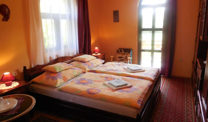 Hegyi Panzi Szilvsvrad - Augusztus 20. (min. 3 j)