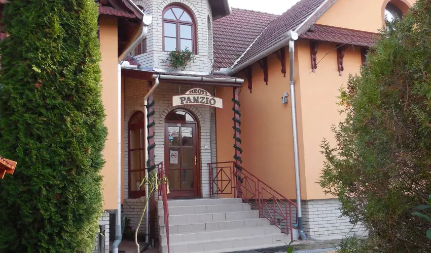 Hegyi Panzi Szilvsvrad - Augusztus 20. (min. 3 j)