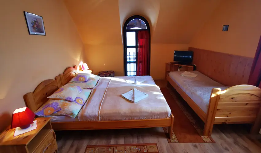 Hegyi Panzi Szilvsvrad - Augusztus 20. (min. 3 j)