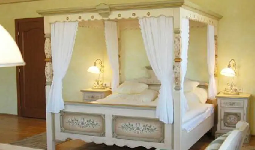 H�tk�ti Wellness Hotel & Lovaspark M�r - Augusztus 20.