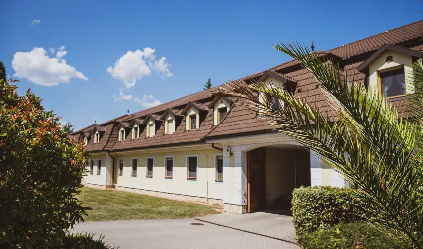 H�tk�ti Wellness Hotel & Lovaspark M�r - Augusztus 20.