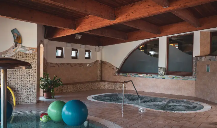 H�tk�ti Wellness Hotel & Lovaspark M�r - Augusztus 20.