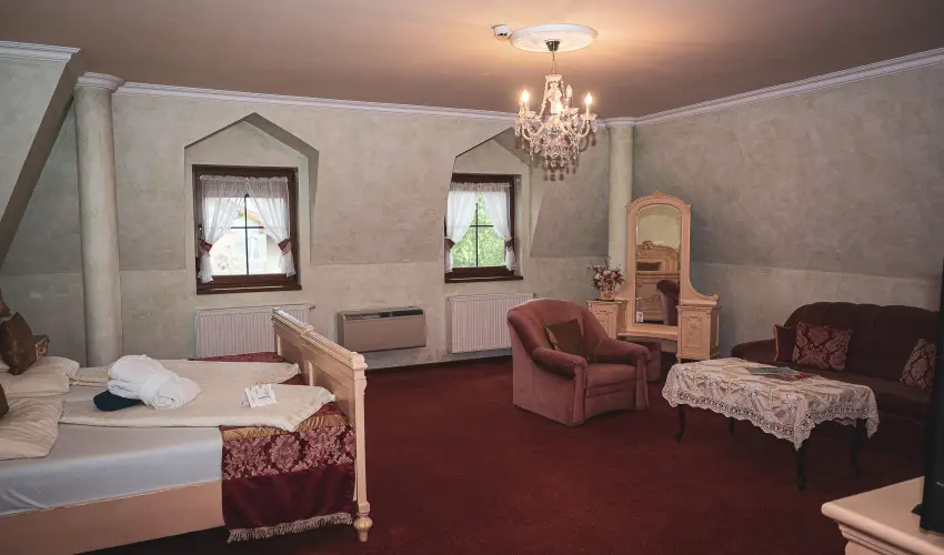 H�tk�ti Wellness Hotel & Lovaspark M�r - Augusztus 20.