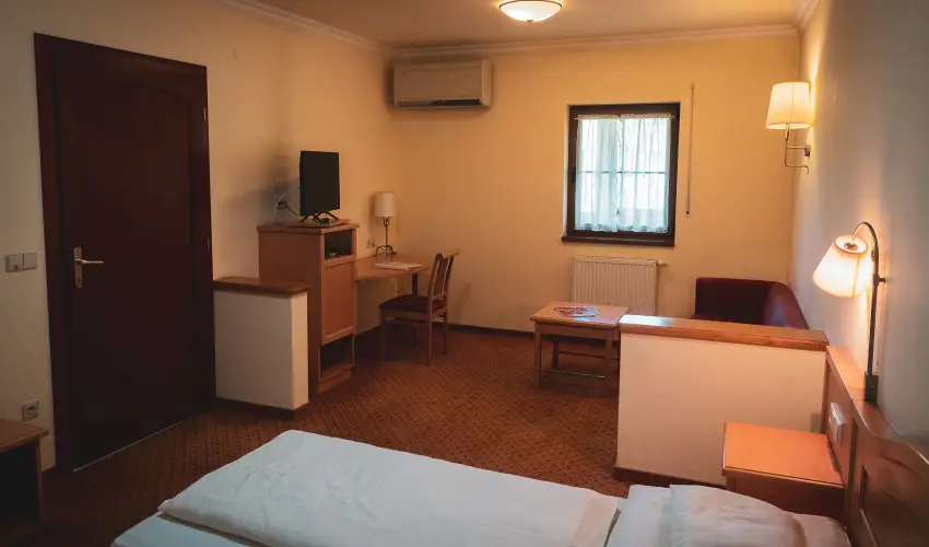 H�tk�ti Wellness Hotel & Lovaspark M�r - Augusztus 20.