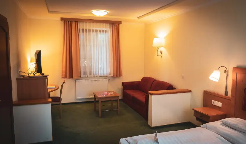 H�tk�ti Wellness Hotel & Lovaspark M�r - Augusztus 20.