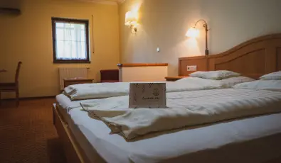 H�tk�ti Wellness Hotel & Lovaspark M�r