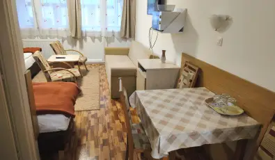 H�forr�s �d�l�- �s Lak�ssz�vetkezet Gyula